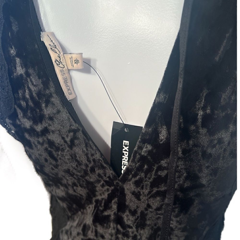Express Black Velvet Romper NWT - Picture 13 of 15